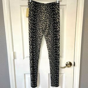 Loveappella Leopard Print Leggings Size Small